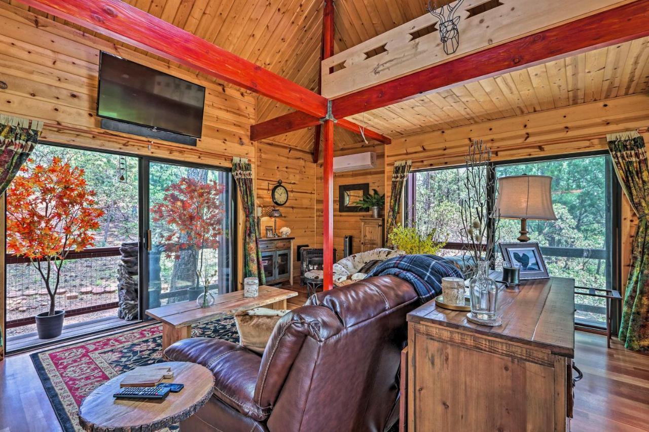Romantic Strawberryandpine Studio Cabin With Deck! Esterno foto