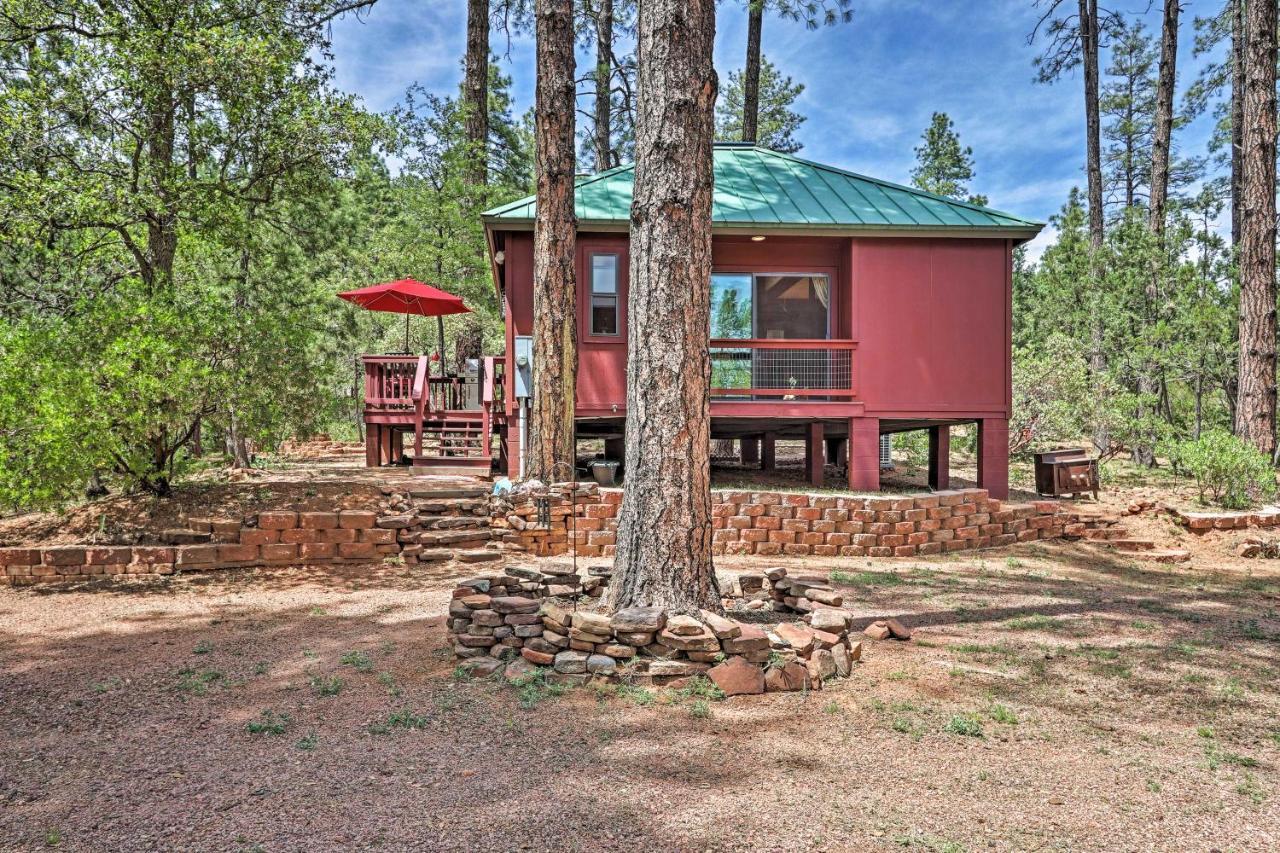 Romantic Strawberryandpine Studio Cabin With Deck! Esterno foto