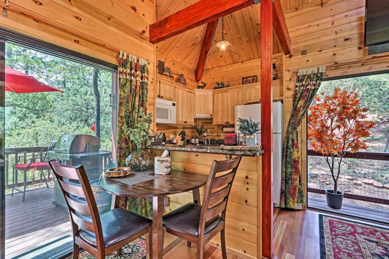 Romantic Strawberryandpine Studio Cabin With Deck! Esterno foto