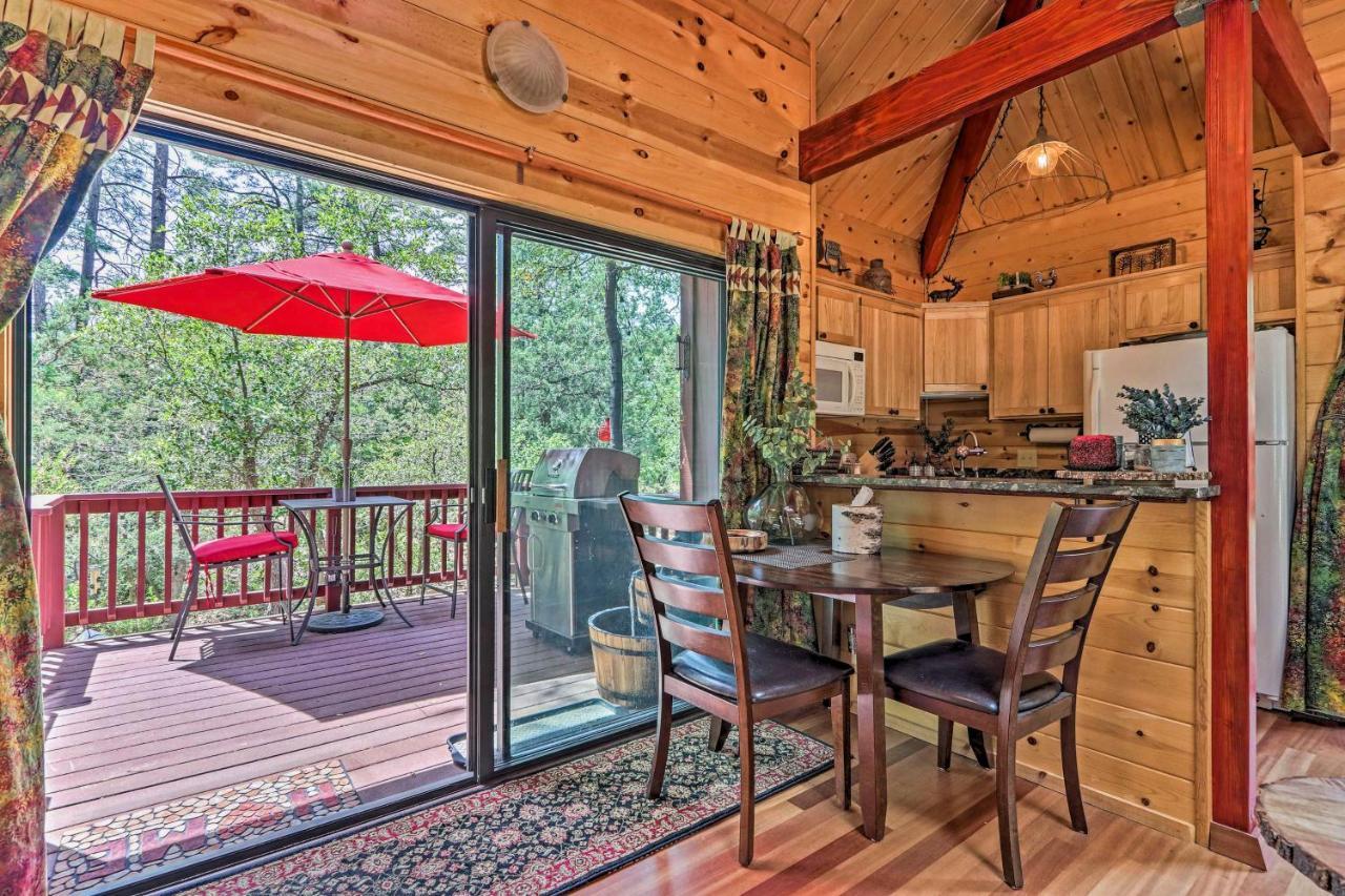 Romantic Strawberryandpine Studio Cabin With Deck! Esterno foto