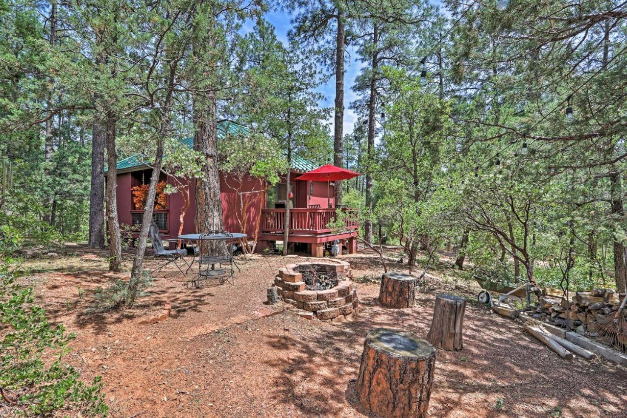 Romantic Strawberryandpine Studio Cabin With Deck! Esterno foto