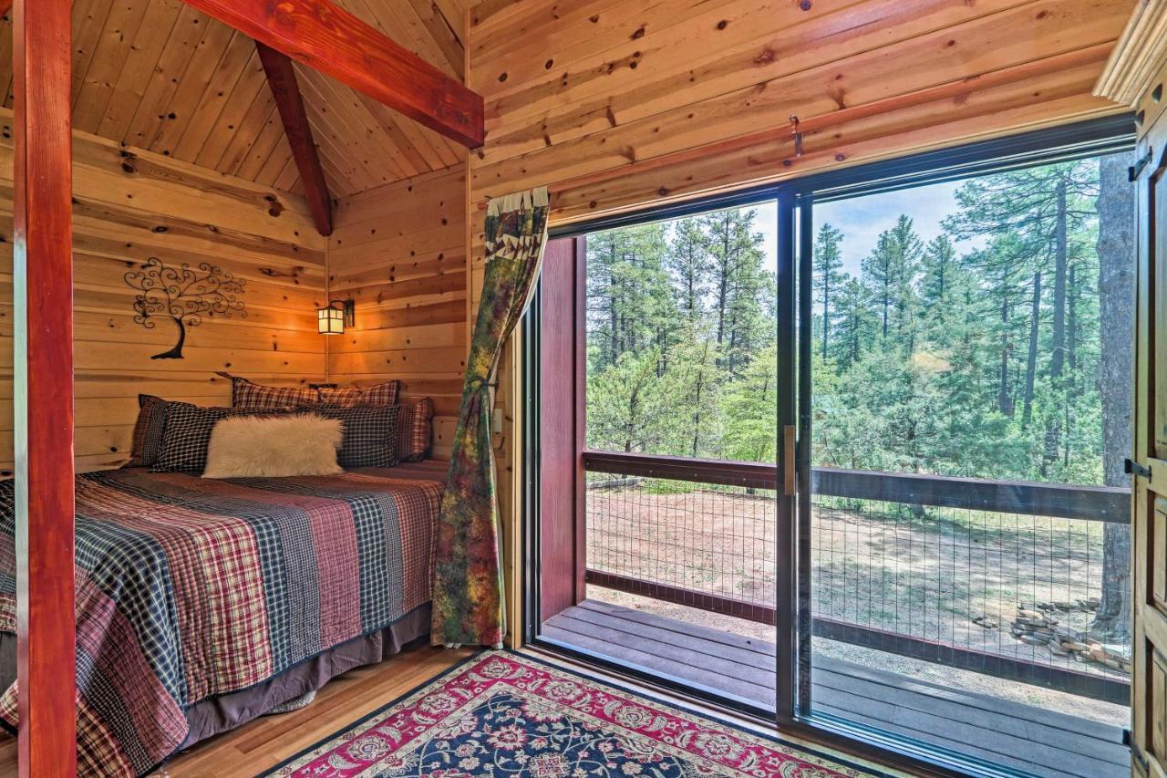 Romantic Strawberryandpine Studio Cabin With Deck! Esterno foto